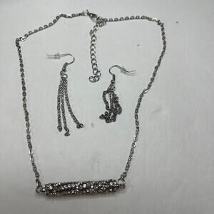 necklace matching earrings costume jewelry silver tone chain link barrel pendant